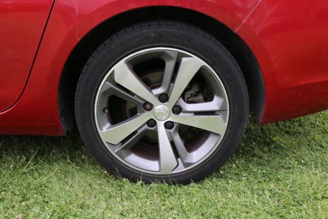 2018 Peugeot 308 1.2 PureTech 130 Allure 5dr