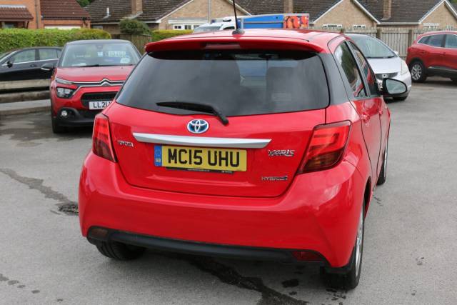 2015 Toyota Yaris 1.5 Hybrid Sport 5dr CVT