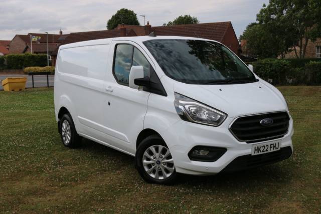 Ford Transit Custom 2.0 EcoBlue 130ps Low Roof Limited Van Panel Van Diesel White