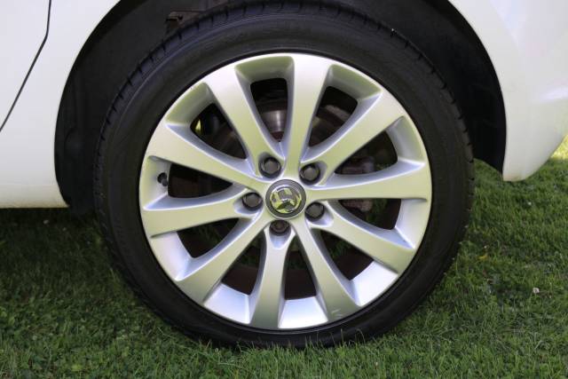 2014 Vauxhall Meriva 1.4T 16V SE 5dr